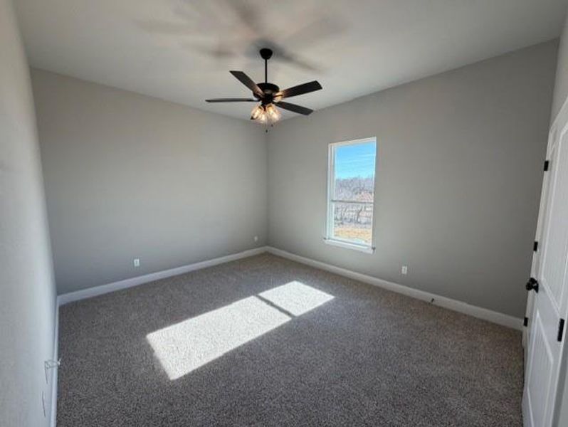 Spacious, unfurnished interior of a new home in , Azle (Image 12).