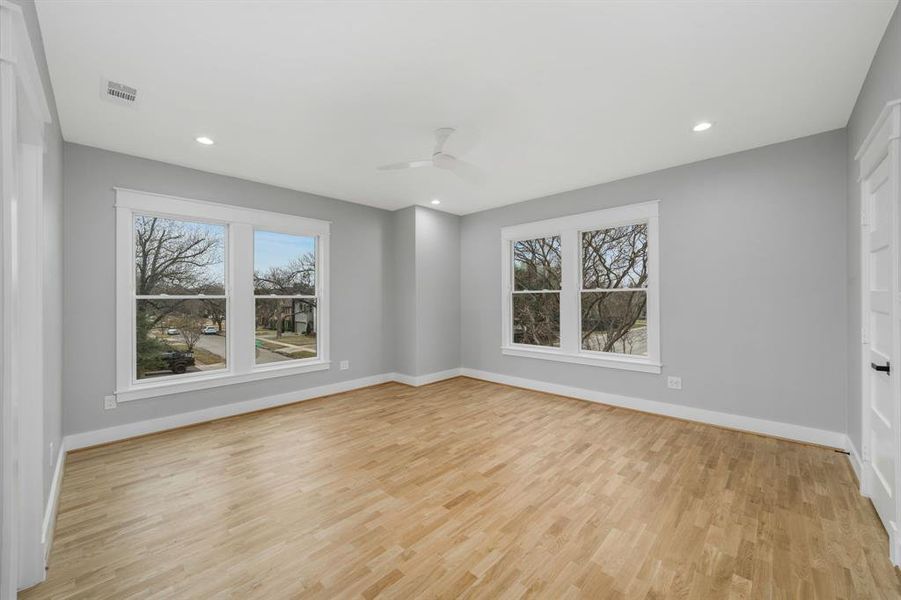 Spacious, unfurnished interior of a new home in , Dallas (Image 20). Spacious, unfurnished interior of a new home in , Dallas (Image 20).