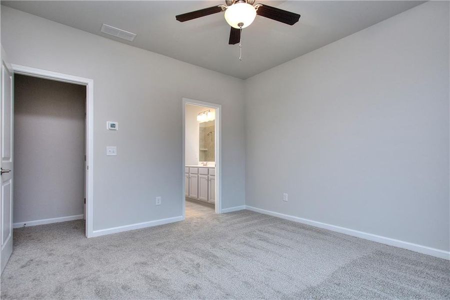 Spacious, unfurnished interior of a new home in , Homer (Image 26).