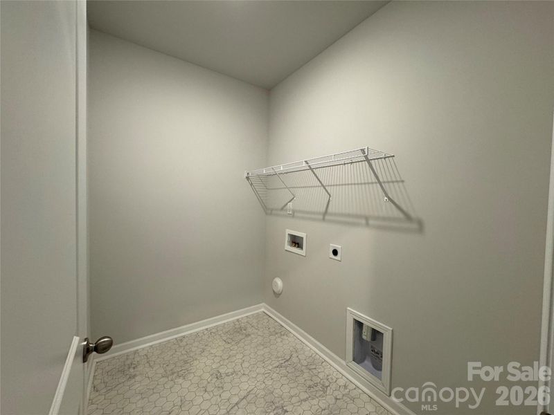 Spacious, unfurnished interior of a new home in McFarland Estates, York (Image 21).