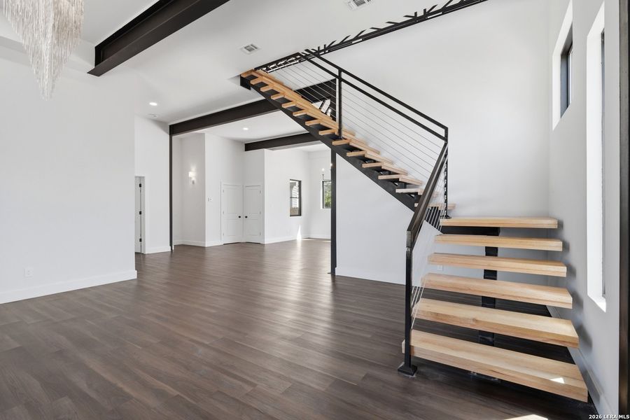 Spacious, unfurnished interior of a new home in , San Antonio (Image 42).