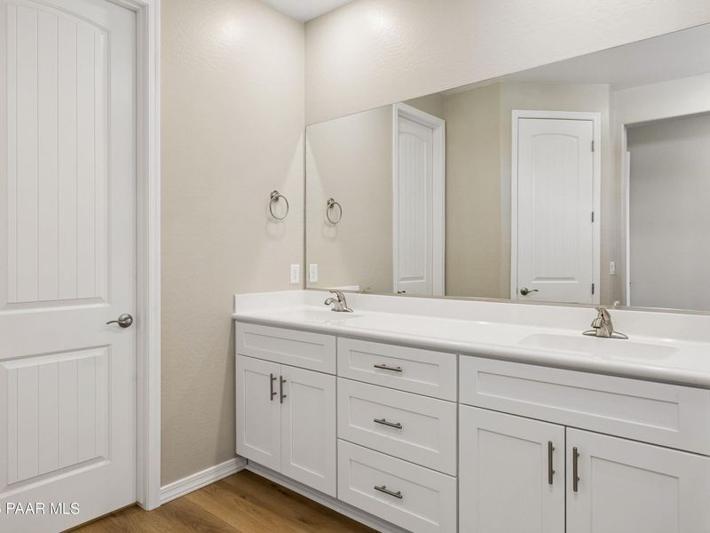Furnished interior view inside a new home in North Ridge at Pronghorn Ranch, Prescott Valley (Image 11).