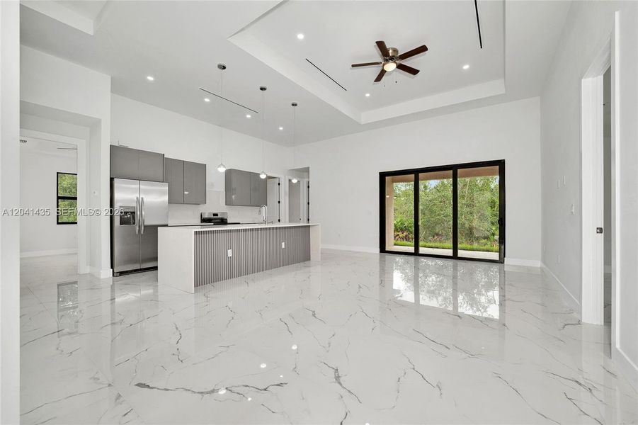 Spacious, unfurnished interior of a new home in , Lehigh Acres (Image 17).