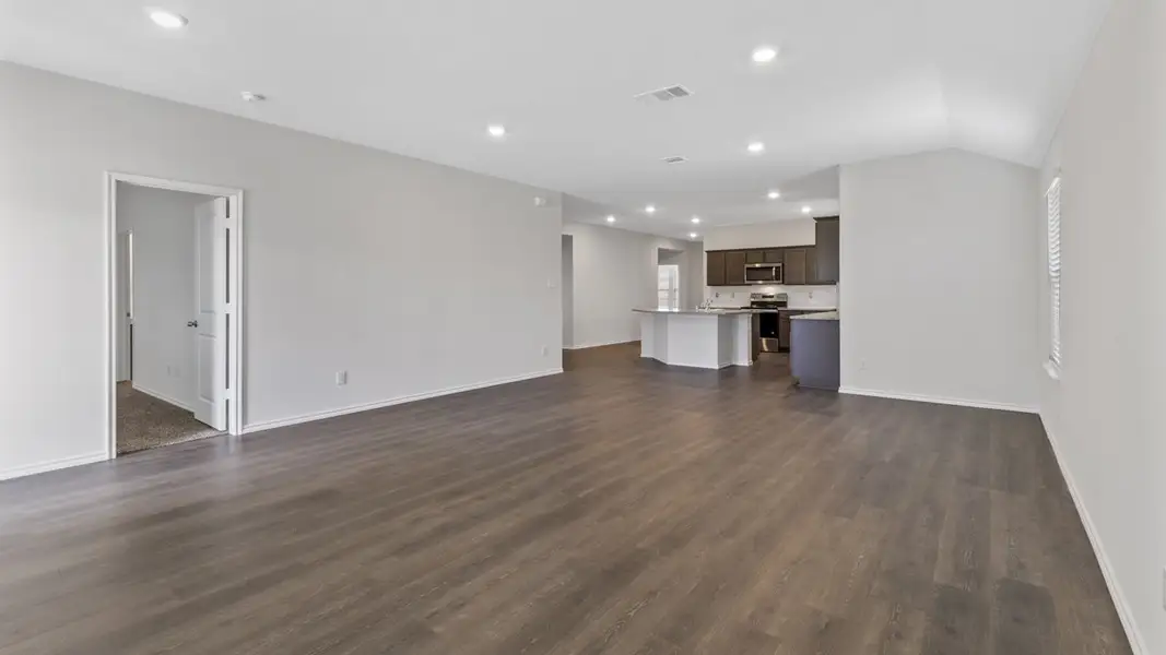 Spacious, unfurnished interior of a new home in Valor Farms, Royse City (Image 26). Spacious, unfurnished interior of a new home in Valor Farms, Royse City (Image 26).