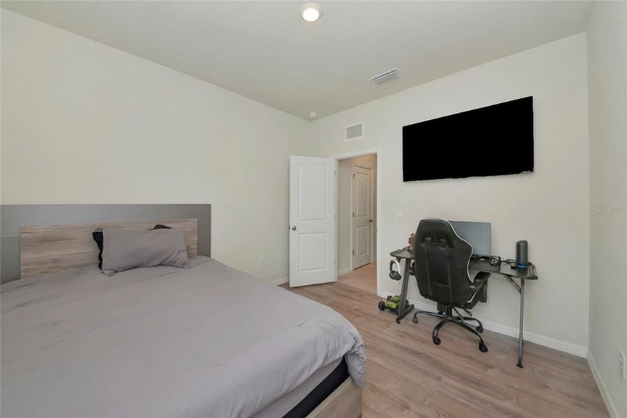 Furnished interior view inside a new home in Coddington, Bradenton (Image 40).