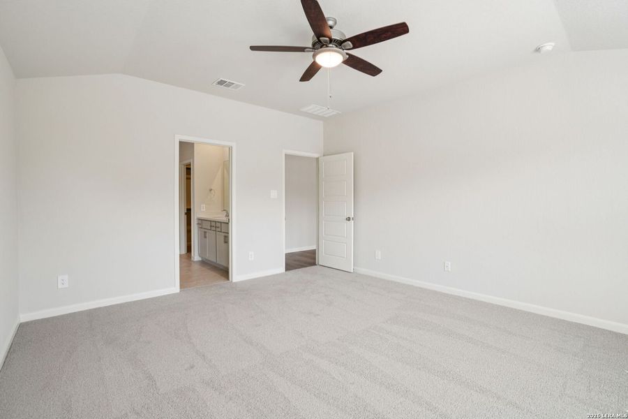 Spacious, unfurnished interior of a new home in Estancia Ranch - Classic Series, San Antonio (Image 38).
