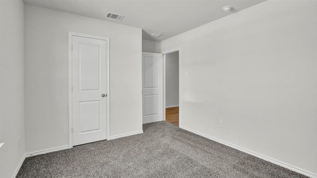 Spacious, unfurnished interior of a new home in Riverfield, Josephine (Image 17).