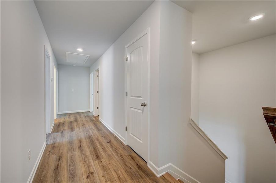 Spacious, unfurnished interior of a new home in Hamilton Lakes, Lawrenceville (Image 27).