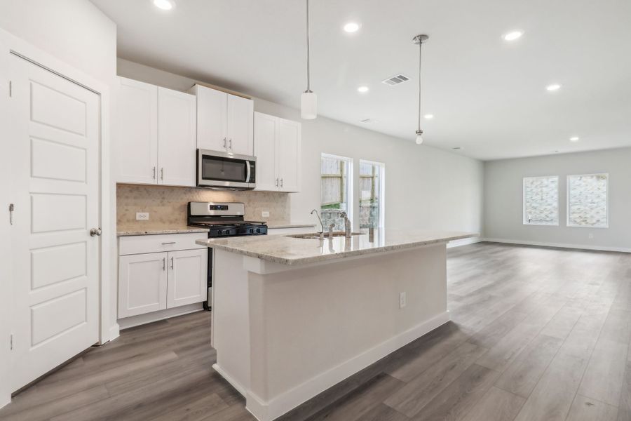 The kitchen of a home in Pine Lake Cove of Conroe, TX.