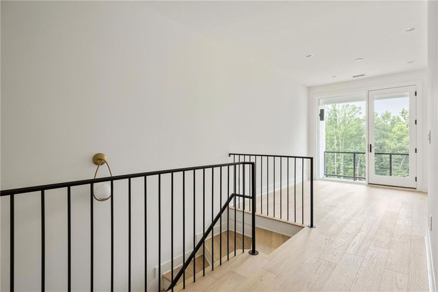 Spacious, unfurnished interior of a new home in , Chattahoochee Hills (Image 22).