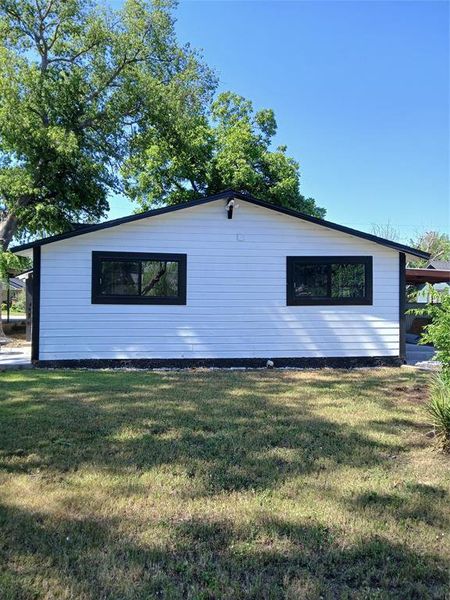 Exterior details and patio area of a home in , Coleman (Image 18).