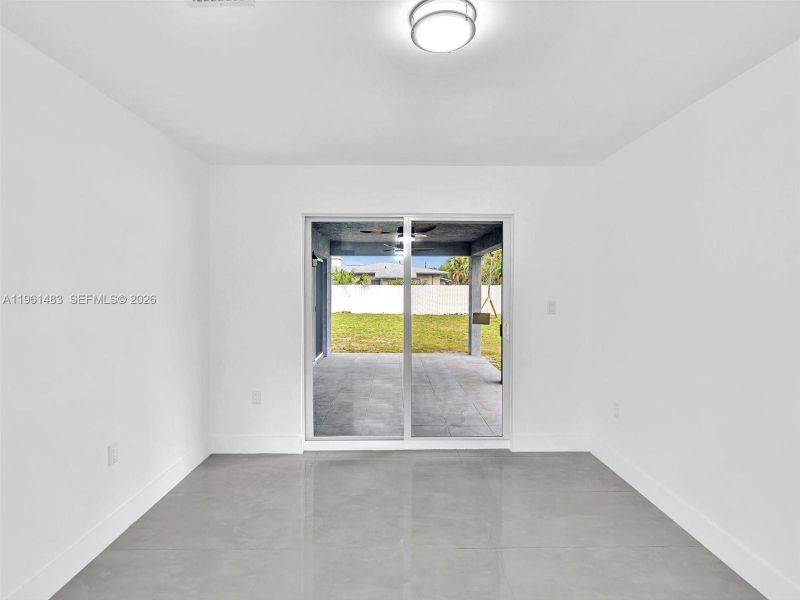 Spacious, unfurnished interior of a new home in , North Miami (Image 27).