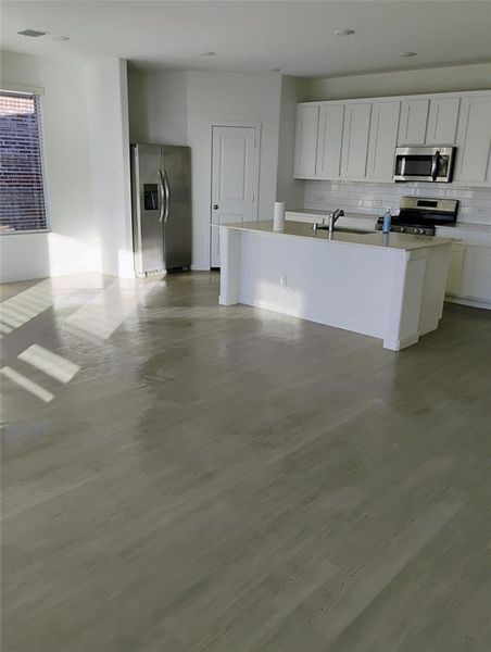 Spacious, unfurnished interior of a new home in Cypress Creek: Classic Collection, Princeton (Image 23). Spacious, unfurnished interior of a new home in Cypress Creek: Classic Collection, Princeton (Image 23).