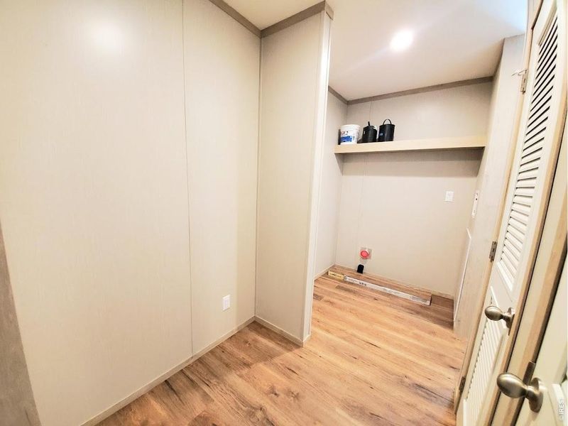 Spacious, unfurnished interior of a new home in , Loveland (Image 27).
