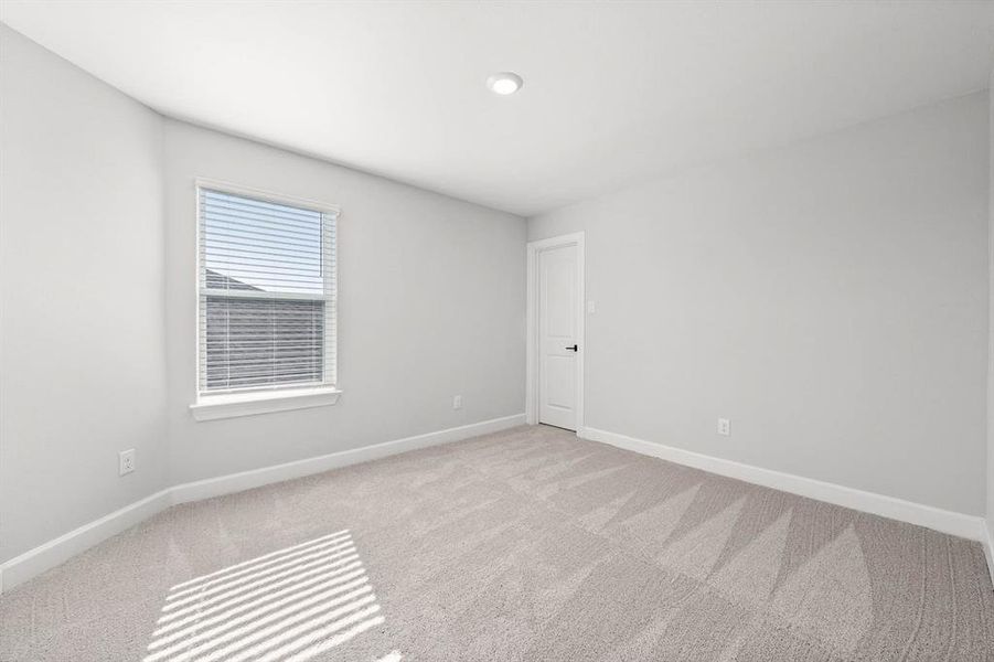 Spacious, unfurnished interior of a new home in Princeton Heights, Princeton (Image 6).