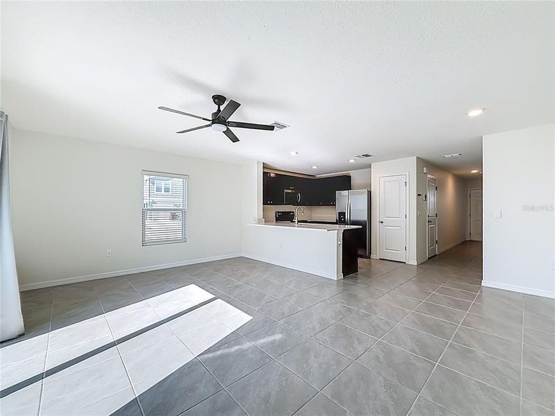 Spacious, unfurnished interior of a new home in The Towns at Laurel Commons, Ocala (Image 35).