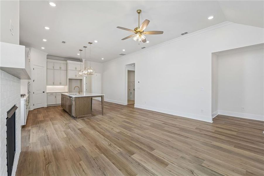 Spacious, unfurnished interior of a new home in Aberdeen, Hoschton (Image 39).