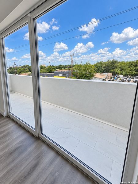 Exterior details and patio area of a home in , San Antonio (Image 16).