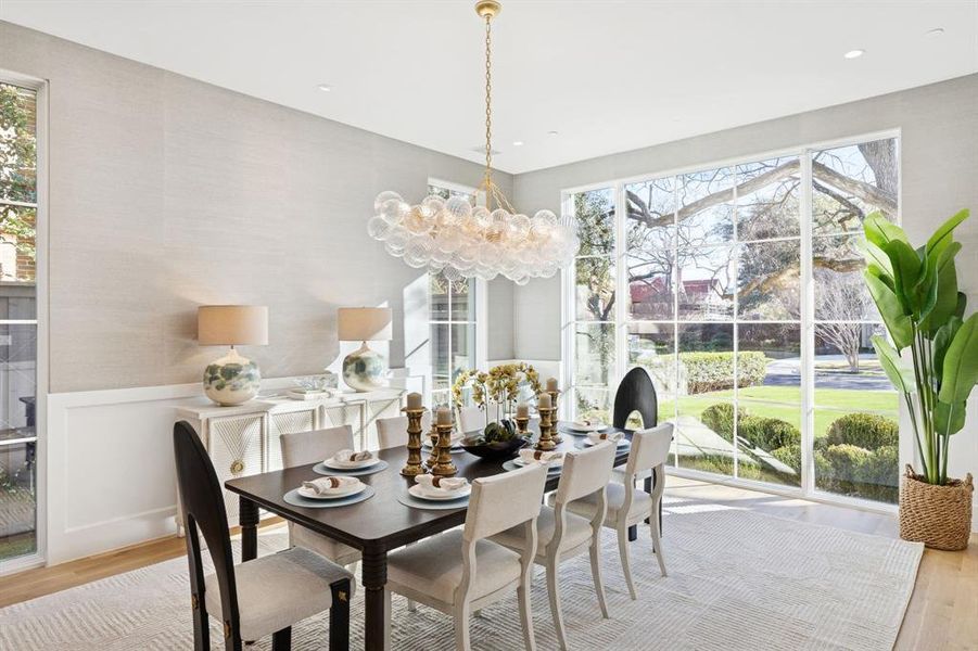 Furnished interior view inside a new home in Highland Park, Dallas (Image 12).