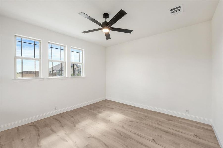 Spacious, unfurnished interior of a new home in Hampton Park, Glenn Heights (Image 22). Spacious, unfurnished interior of a new home in Hampton Park, Glenn Heights (Image 22).