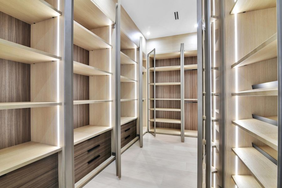 Hers Closet Hers Closet