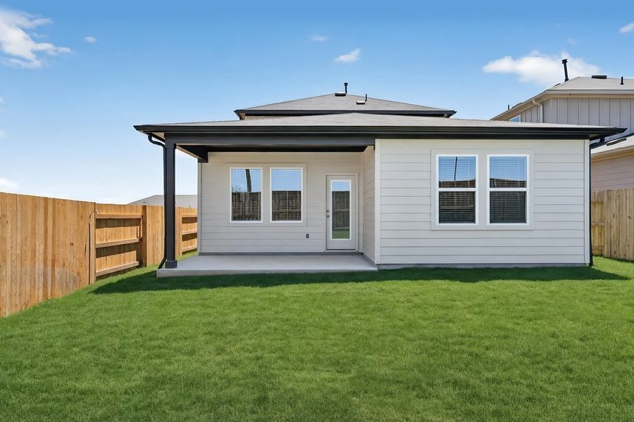 Exterior details and patio area of a home in Sunfield, Buda (Image 4).