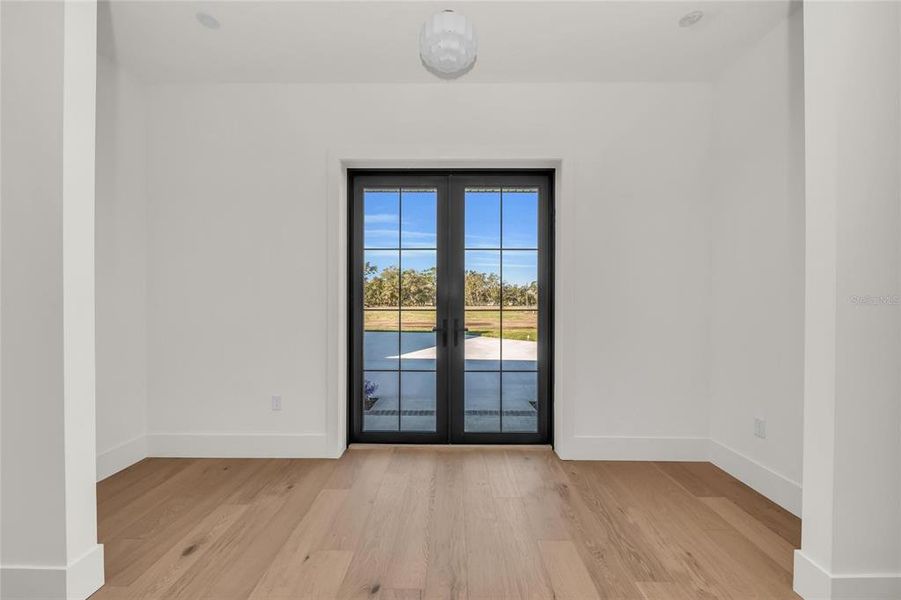 Spacious, unfurnished interior of a new home in , Sarasota (Image 20). Spacious, unfurnished interior of a new home in , Sarasota (Image 20).