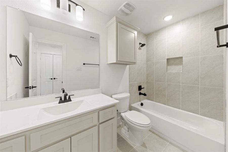 23. 801 Meadow Spring - 2ND Bath