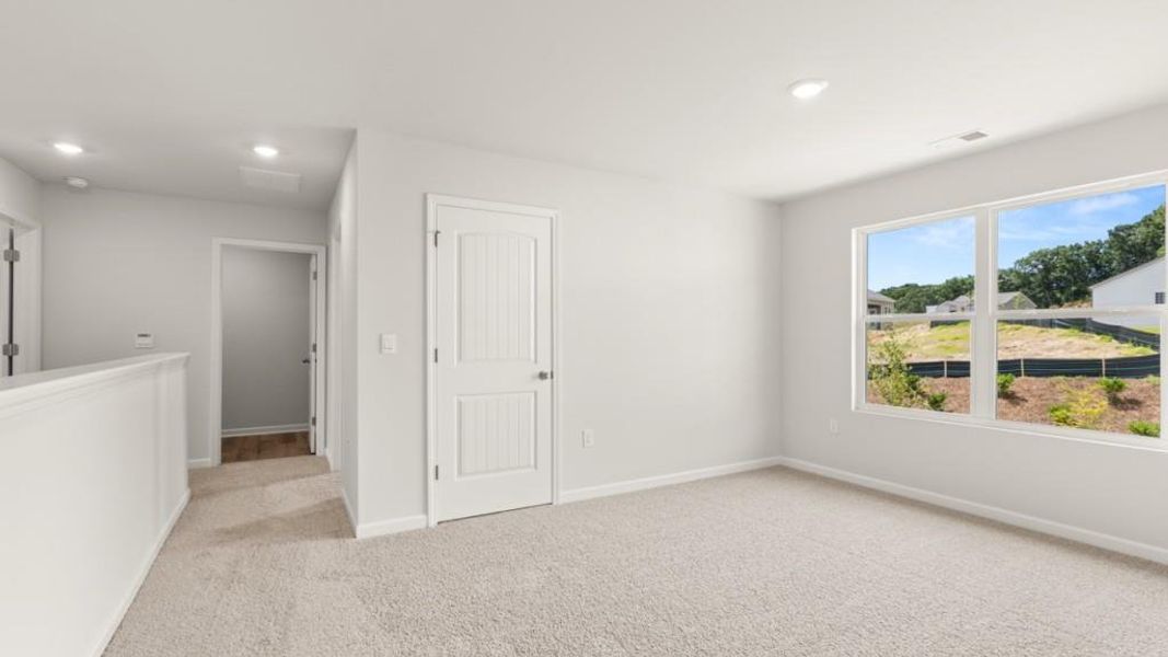 Spacious, unfurnished interior of a new home in Liberty Crossing, Braselton (Image 26).