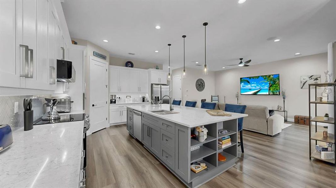 Furnished interior view inside a new home in , Apollo Beach (Image 6).
