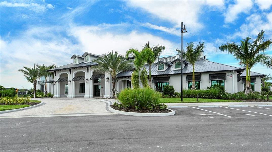 Community amenities in , Nokomis (Image 44).