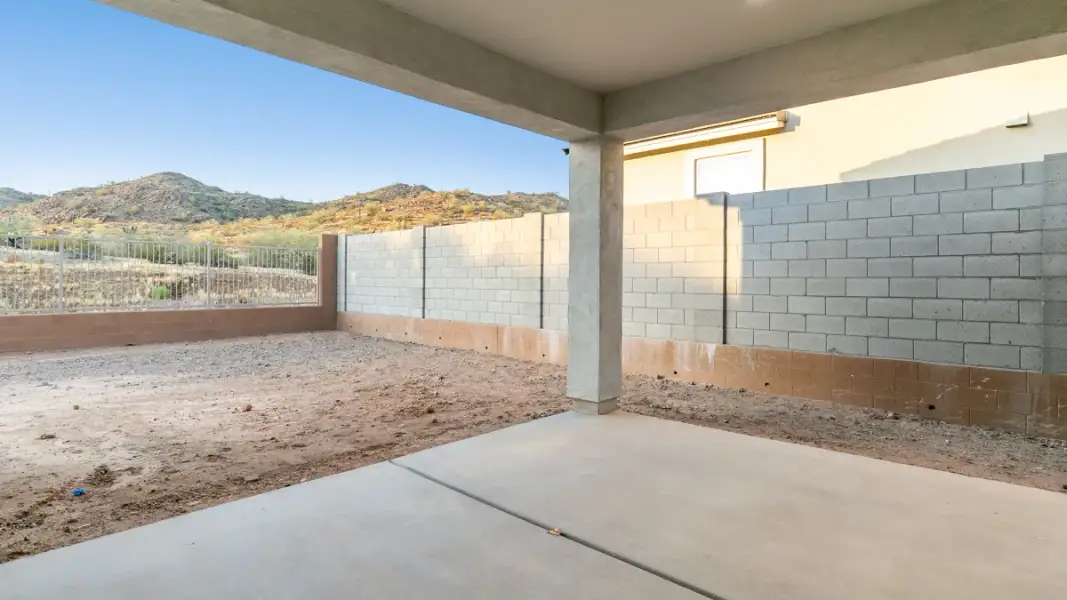 Exterior details and patio area of a home in Aloravita, Peoria (Image 2).