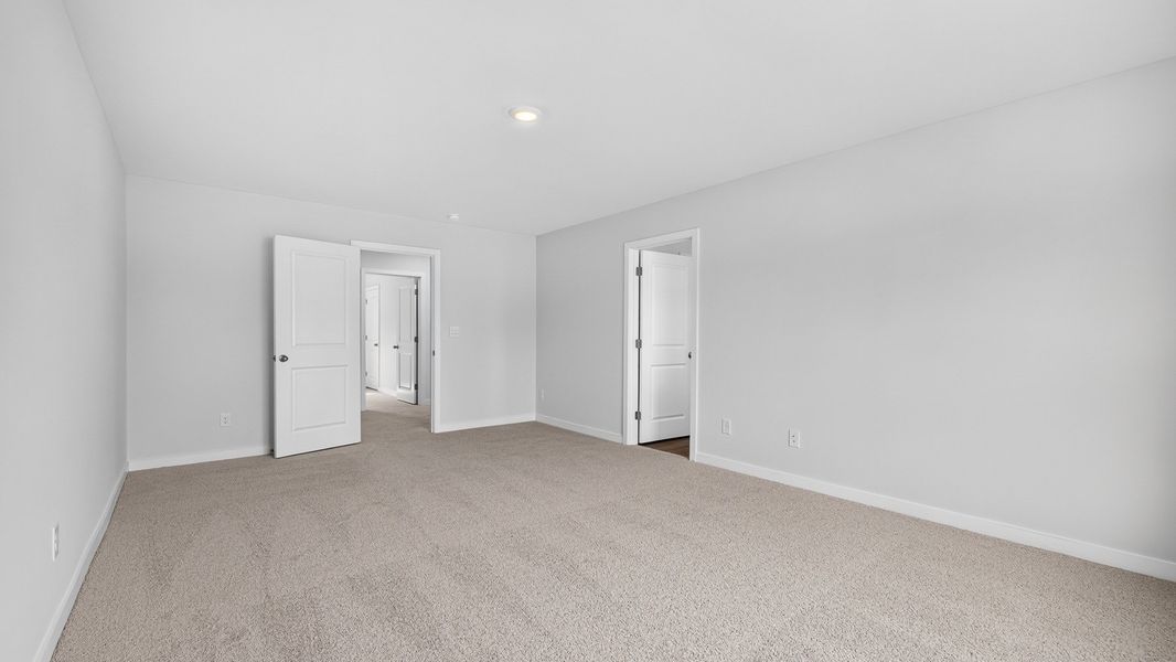 Spacious, unfurnished interior of a new home in Laurelbrook, Sherrills Ford (Image 18).