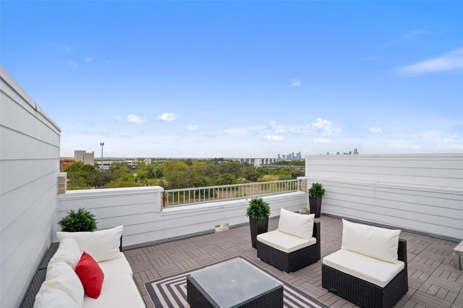 Roof top deck with city views!