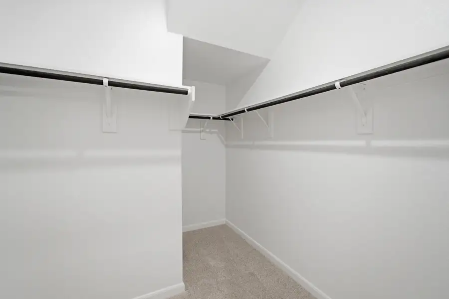 Spacious, unfurnished interior of a new home in La Terra, Celina (Image 28).