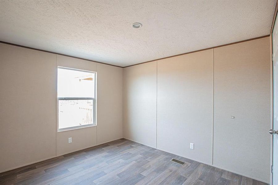 Spacious, unfurnished interior of a new home in , Springtown (Image 15).