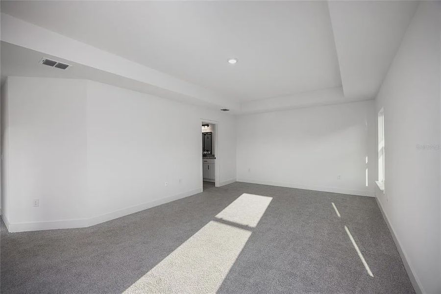 Spacious, unfurnished interior of a new home in Country Way South, Newberry (Image 22).