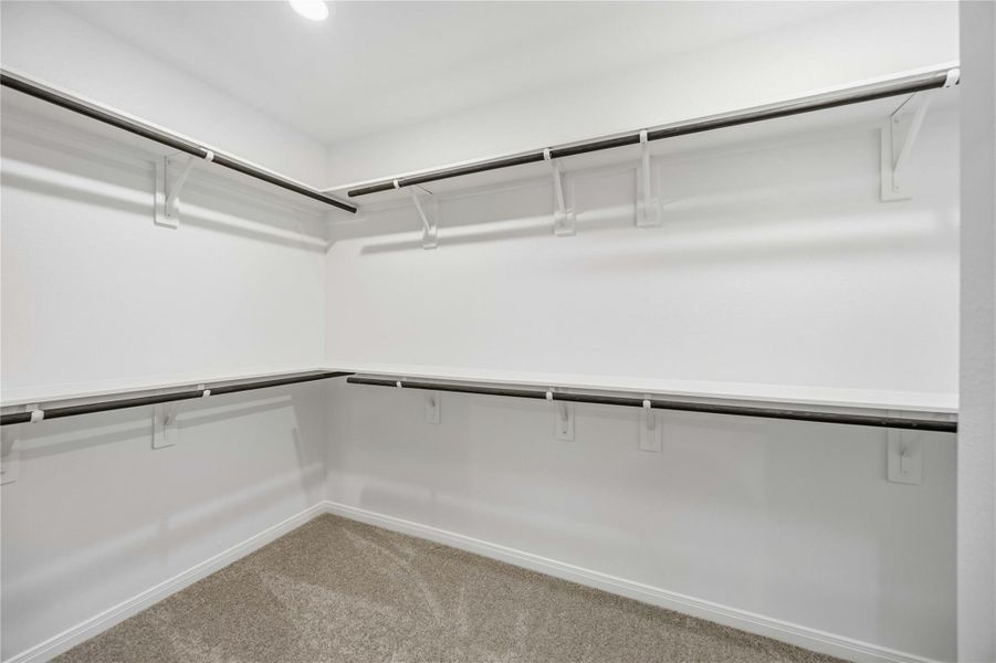 Spacious, unfurnished interior of a new home in Sundance Cove, Crosby (Image 16).