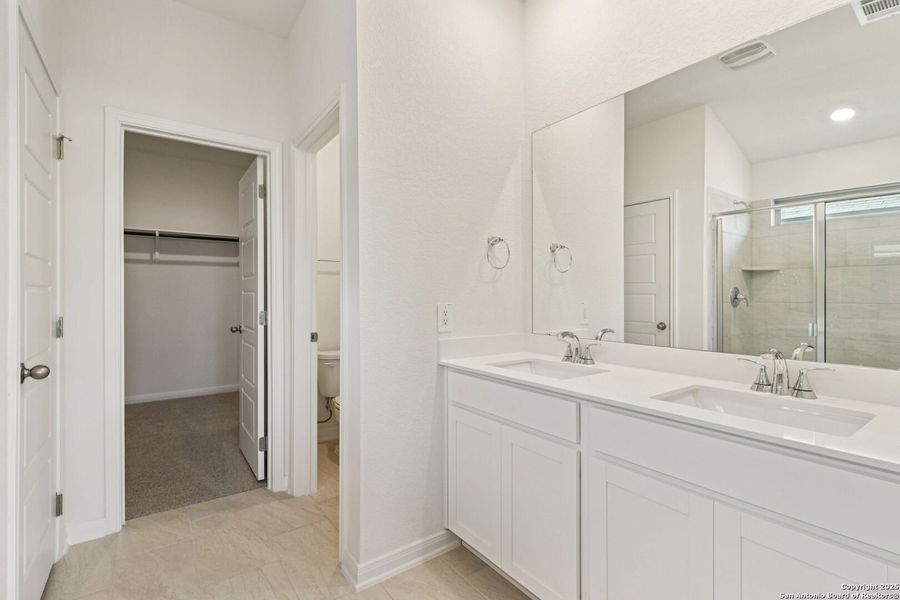 Furnished interior view inside a new home in Catalina, Converse (Image 12).