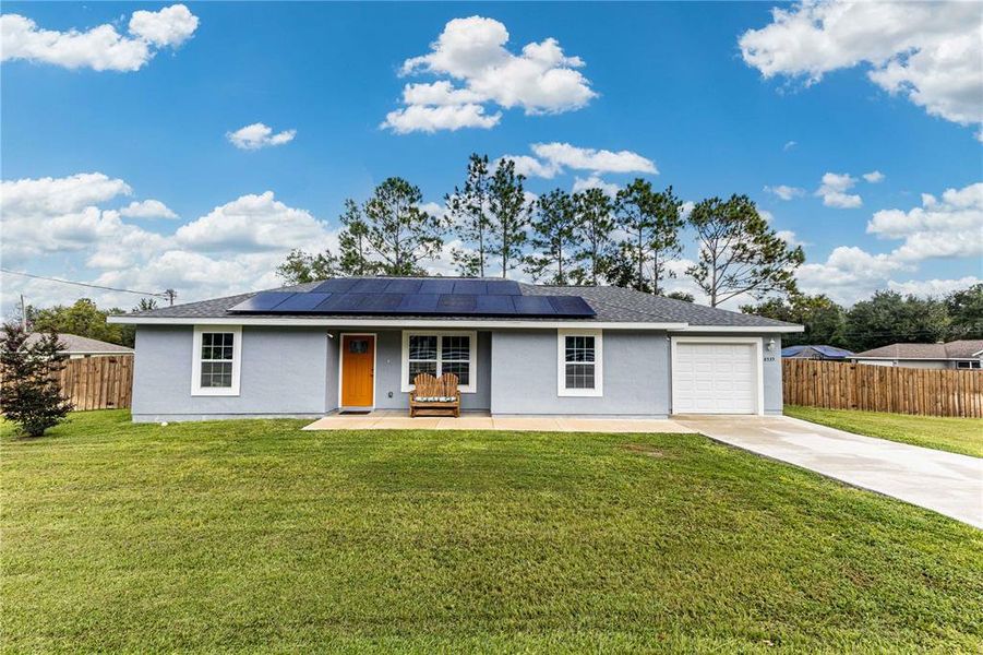 Exterior details and patio area of a home in , Belleview (Image 26).