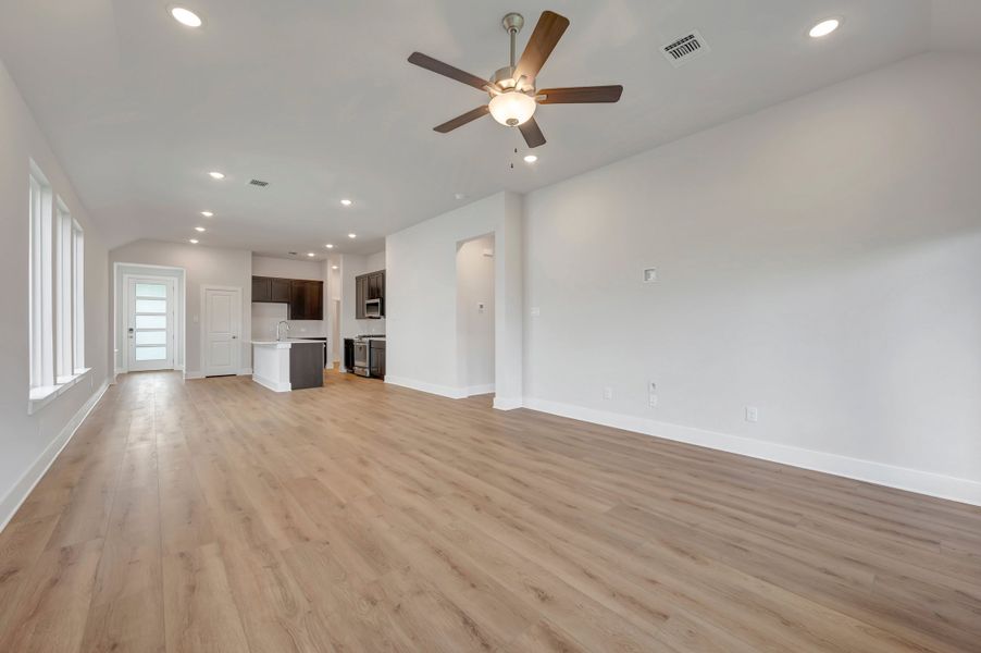 Spacious, unfurnished interior of a new home in The Meadows, Denton (Image 14).