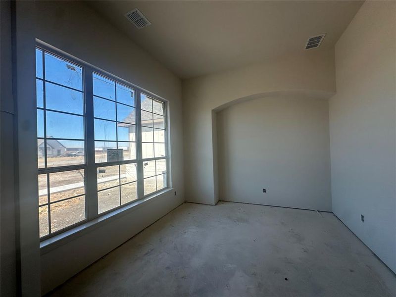 Dedicated dining or office off the foyer to the left