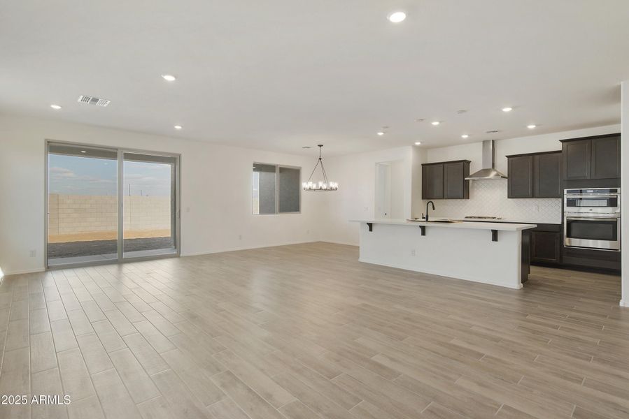 GREAT ROOM / KITCHEN