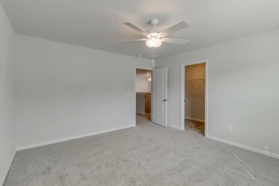 Spacious, unfurnished interior of a new home in Killians Crossing, Blythewood (Image 39).