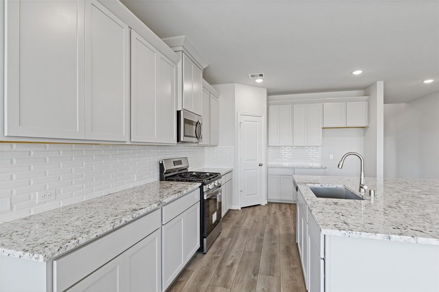 Furnished interior view inside a new home in Oakwood Estates, Waller (Image 5).
