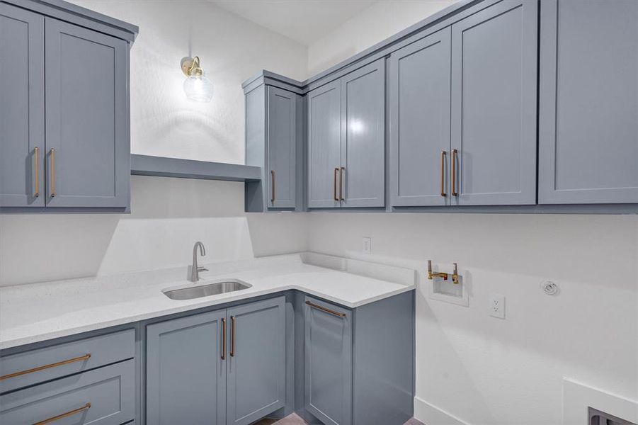 Furnished interior view inside a new home in , Granbury (Image 18).