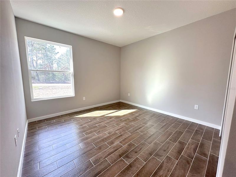 Private Guest Bedroom