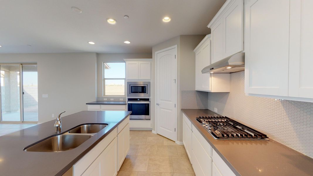 Representative furnished interior of a home built from the Lilac by DRB Homes in Saguaro Hills at Vistancia, Peoria (Image 6).