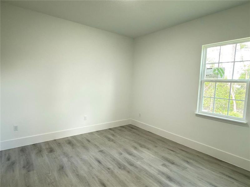 Spacious, unfurnished interior of a new home in , Ocala (Image 43).