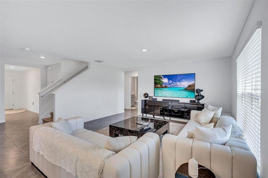 Furnished interior view inside a new home in , Tampa (Image 12).